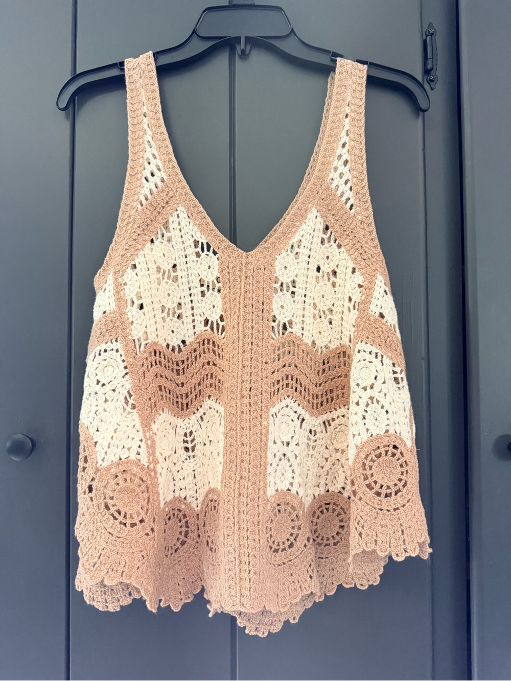 POL Crochet V-Neck Sleeveless Top in Beige and Cream